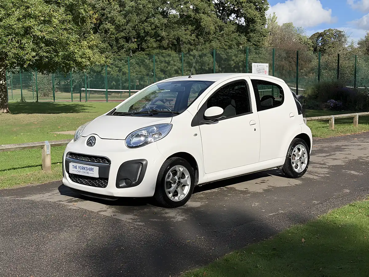 Used 2014 Citroen C1 Edition White - Interior and Exterior details 4