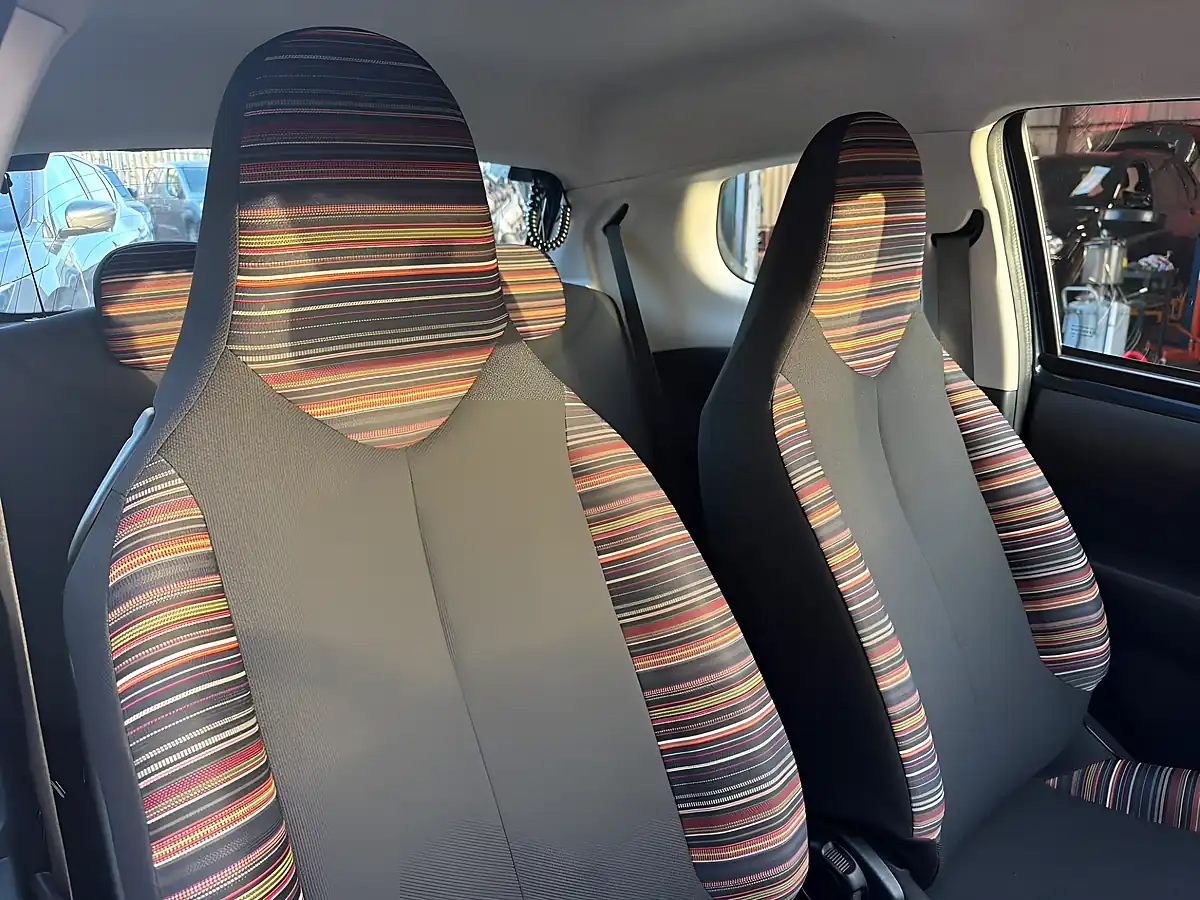 Used 2014 Citroen C1 Feel Blue - Interior and Exterior details 11