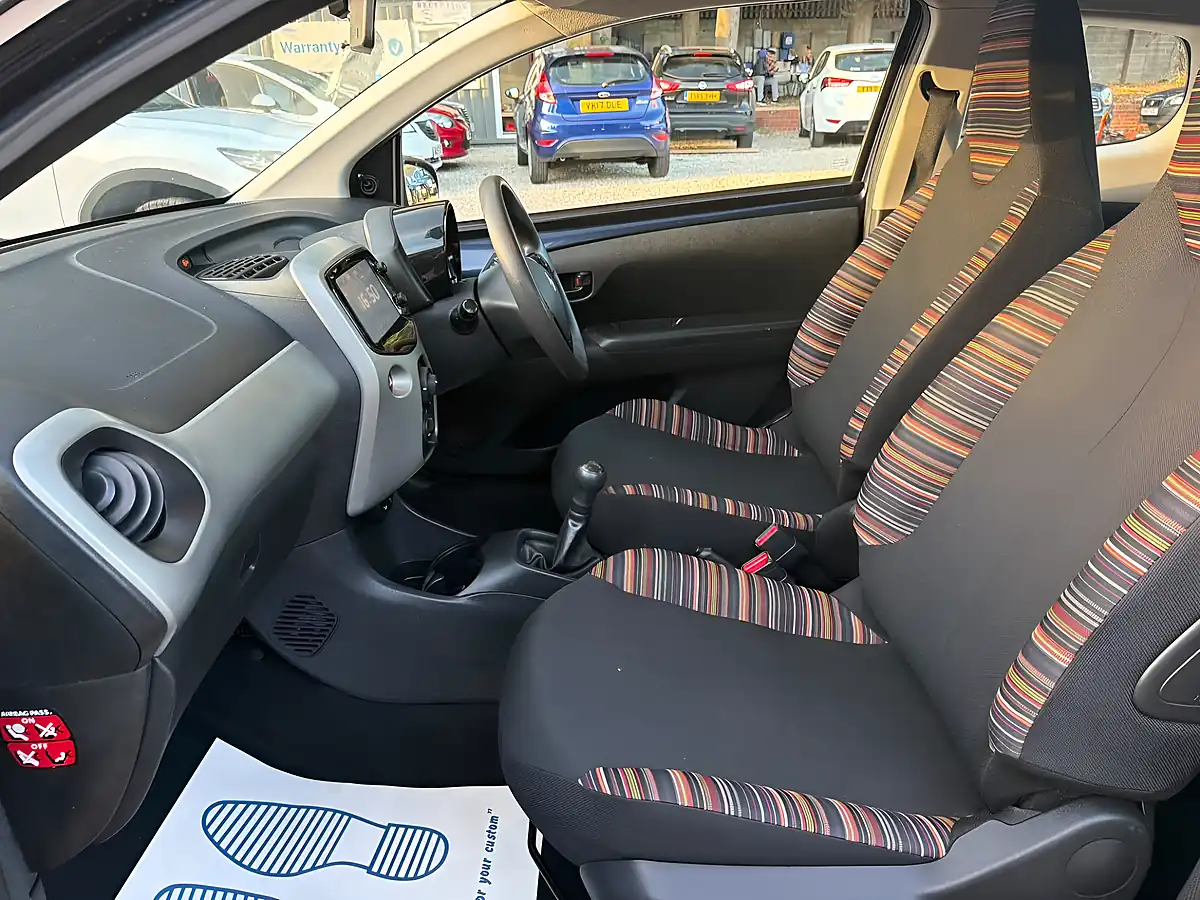 Used 2014 Citroen C1 Feel Blue - Interior and Exterior details 12