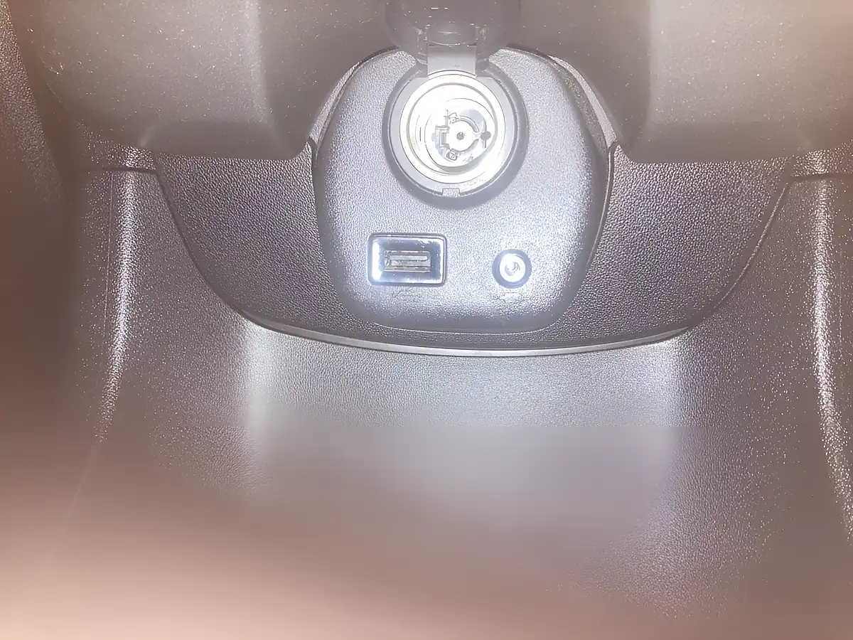 Used 2014 Citroen C1 Feel Red - Interior and Exterior details 14