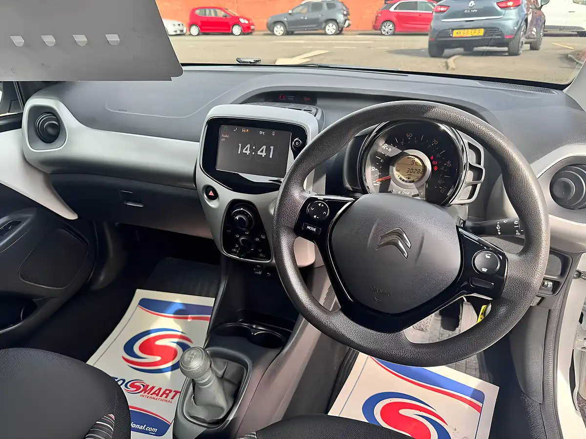 Used 2014 Citroen C1 Feel White - Interior and Exterior details 15