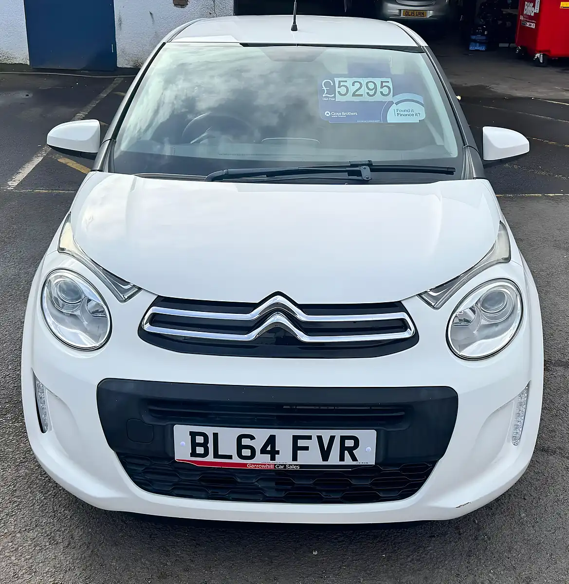 Used 2014 Citroen C1 Feel White - Interior and Exterior details 4