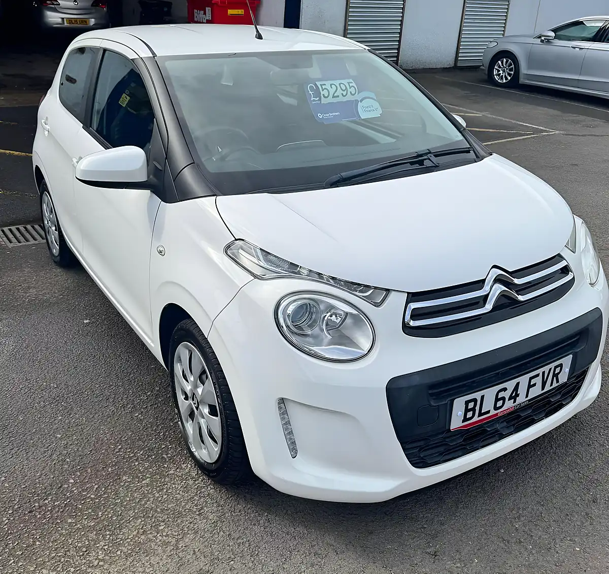 Used 2014 Citroen C1 Feel White - Interior and Exterior details 6