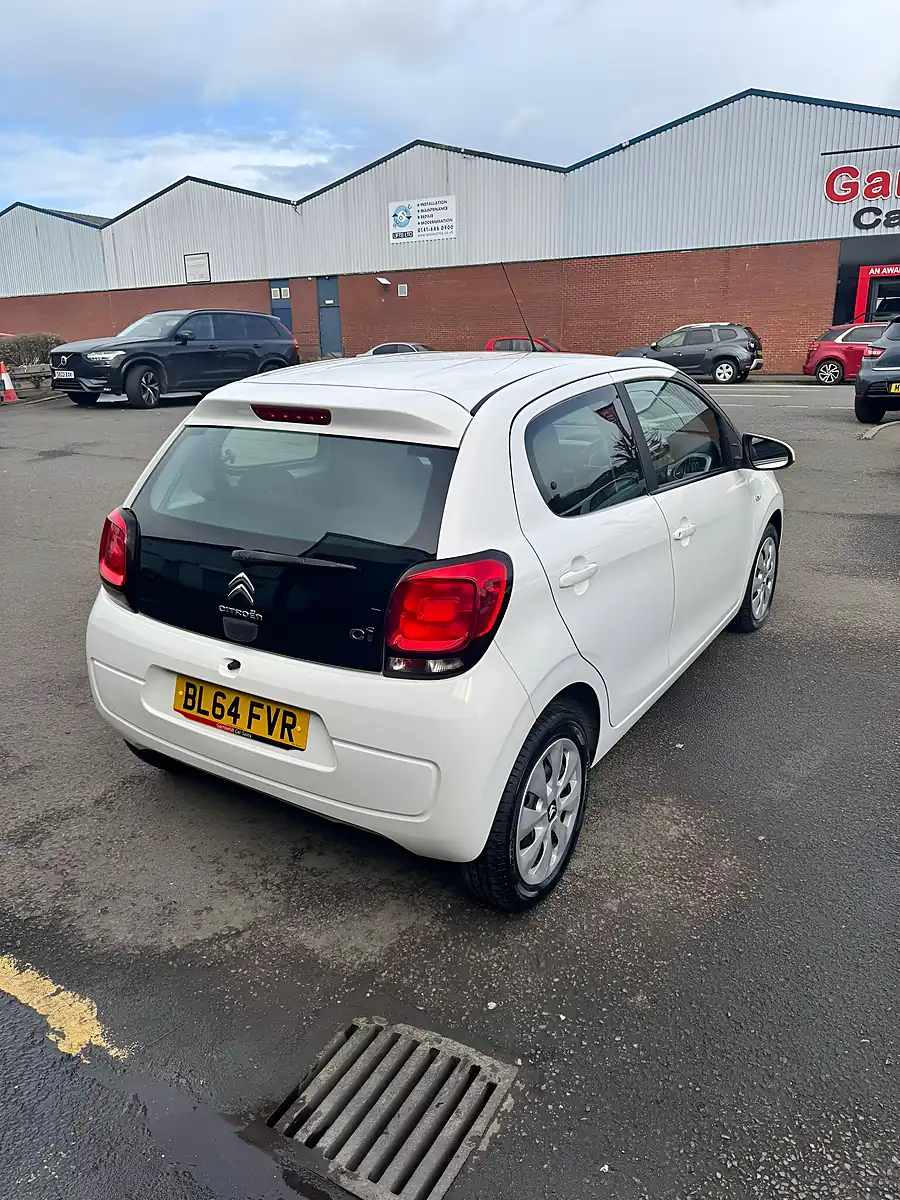 Used 2014 Citroen C1 Feel White - Interior and Exterior details 9