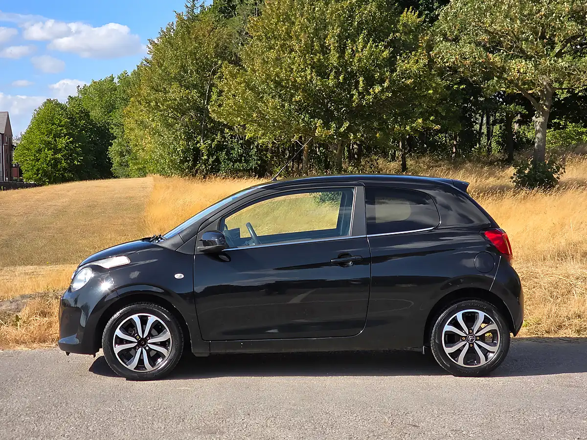 Used 2014 Citroen C1 Flair Black - Interior and Exterior details 4