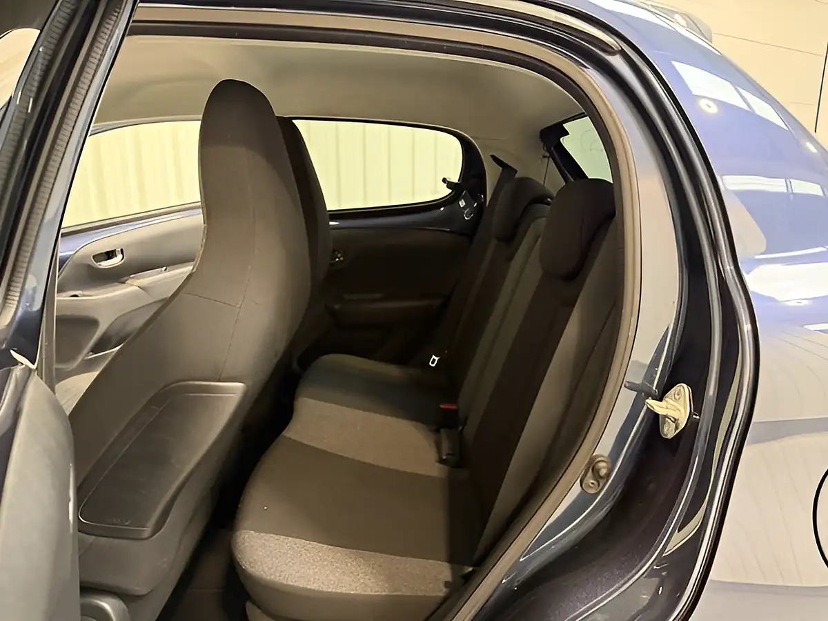 Used 2014 Citroen C1 Flair Blue - Interior and Exterior details 12