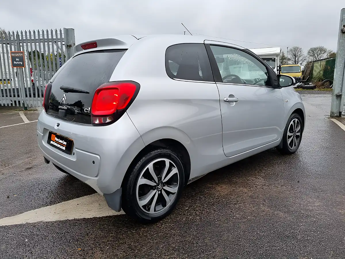 Used 2014 Citroen C1 Flair Gris Silver - Interior and Exterior details 7