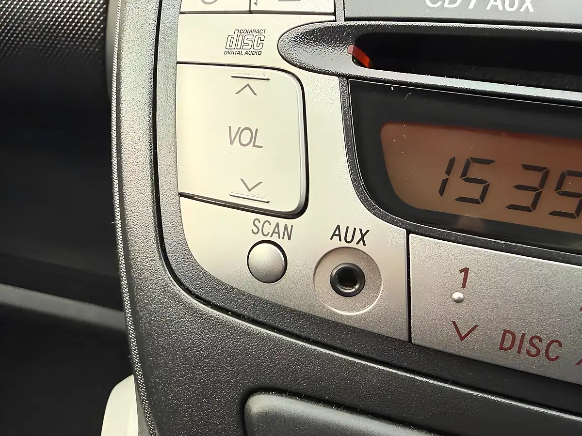 Used 2014 Citroen C1 Vt Grey - Interior and Exterior details 14