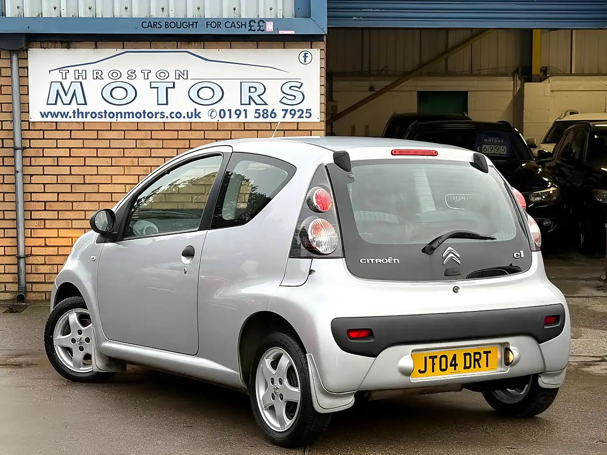 Used 2014 Citroen C1 Vt Grey - Interior and Exterior details 3