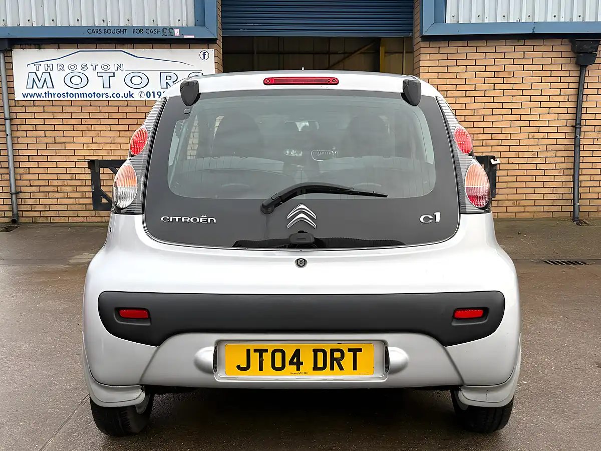 Used 2014 Citroen C1 Vt Grey - Interior and Exterior details 8