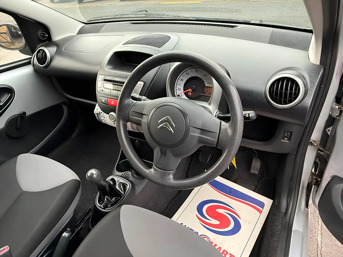 Used 2014 Citroen C1 Vt Grey - Interior and Exterior details 9