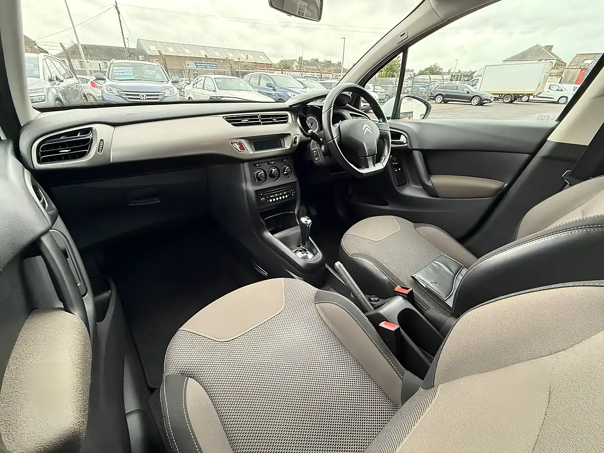 Used 2014 Citroen C3 Airdream Vtr+ White - Interior and Exterior details 14