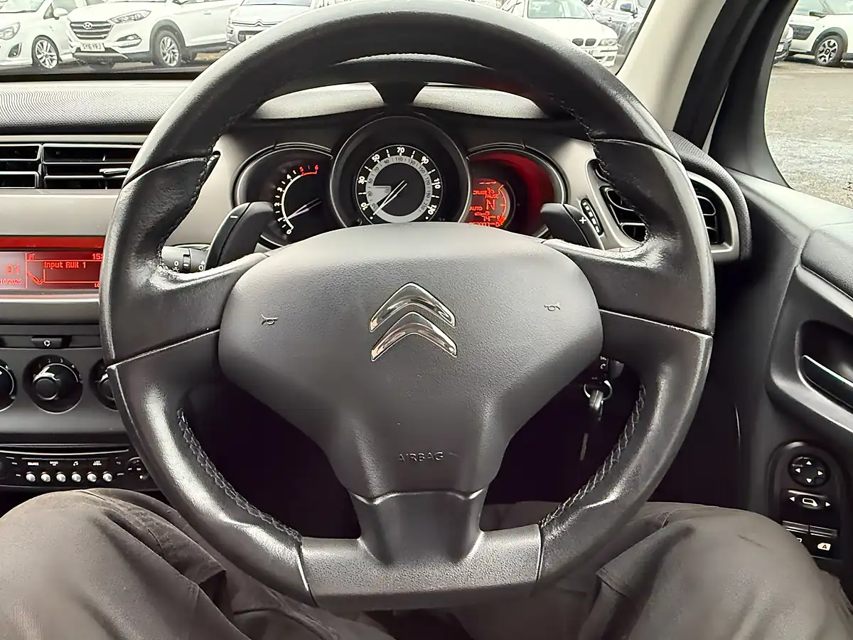 Used 2014 Citroen C3 Airdream Vtr+ White - Interior and Exterior details 17