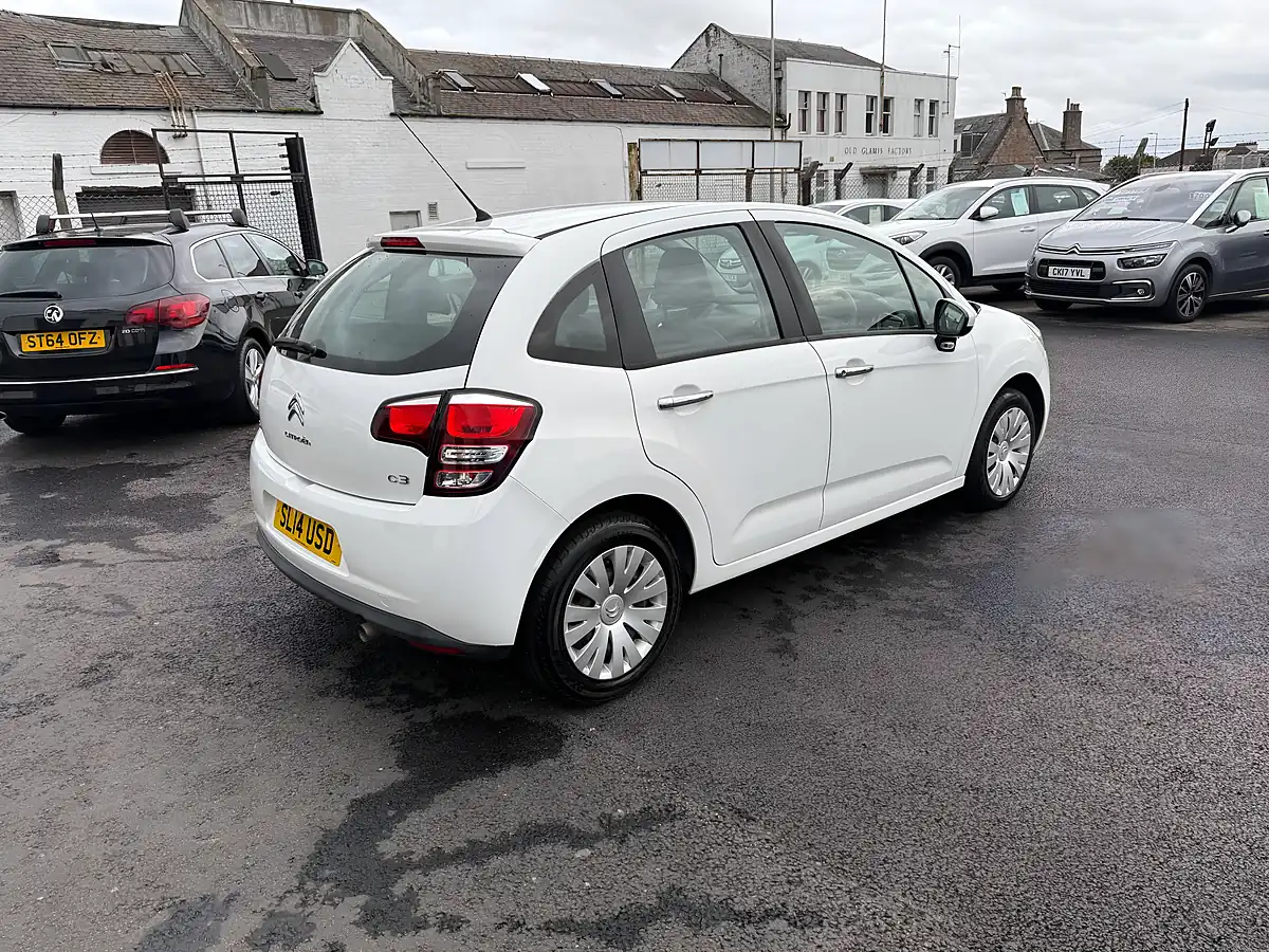 Used 2014 Citroen C3 Airdream Vtr+ White - Interior and Exterior details 5