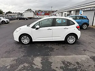Used 2014 Citroen C3 Airdream Vtr+ White - Interior and Exterior details 8