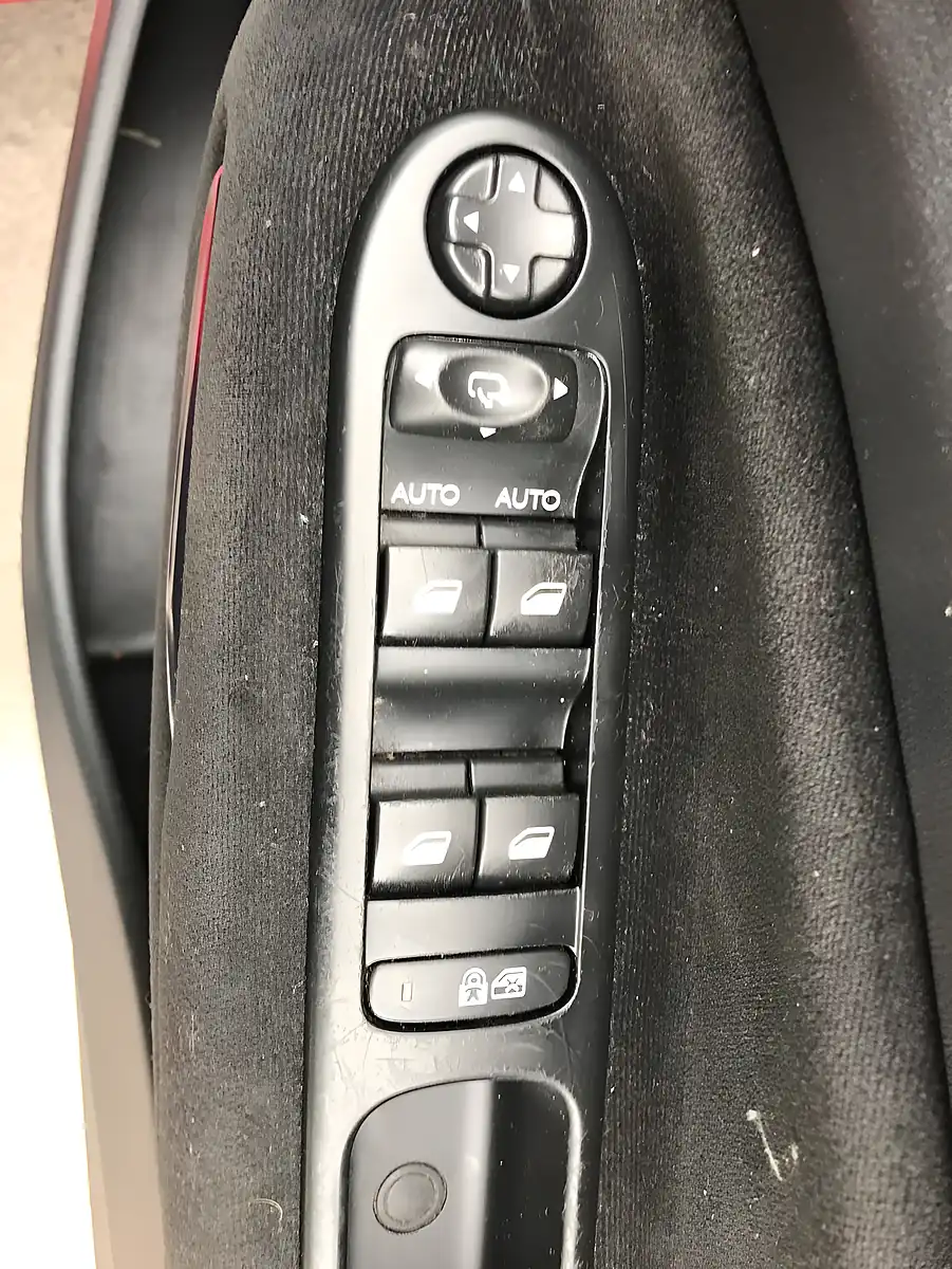 Used 2014 Citroen C3 Picasso Exclusive Ruby Red - Interior and Exterior details 18