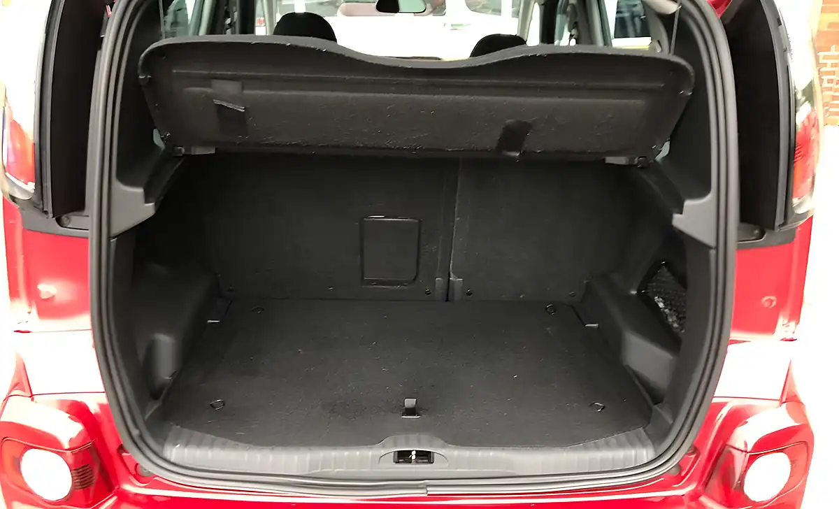 Used 2014 Citroen C3 Picasso Exclusive Ruby Red - Interior and Exterior details 20
