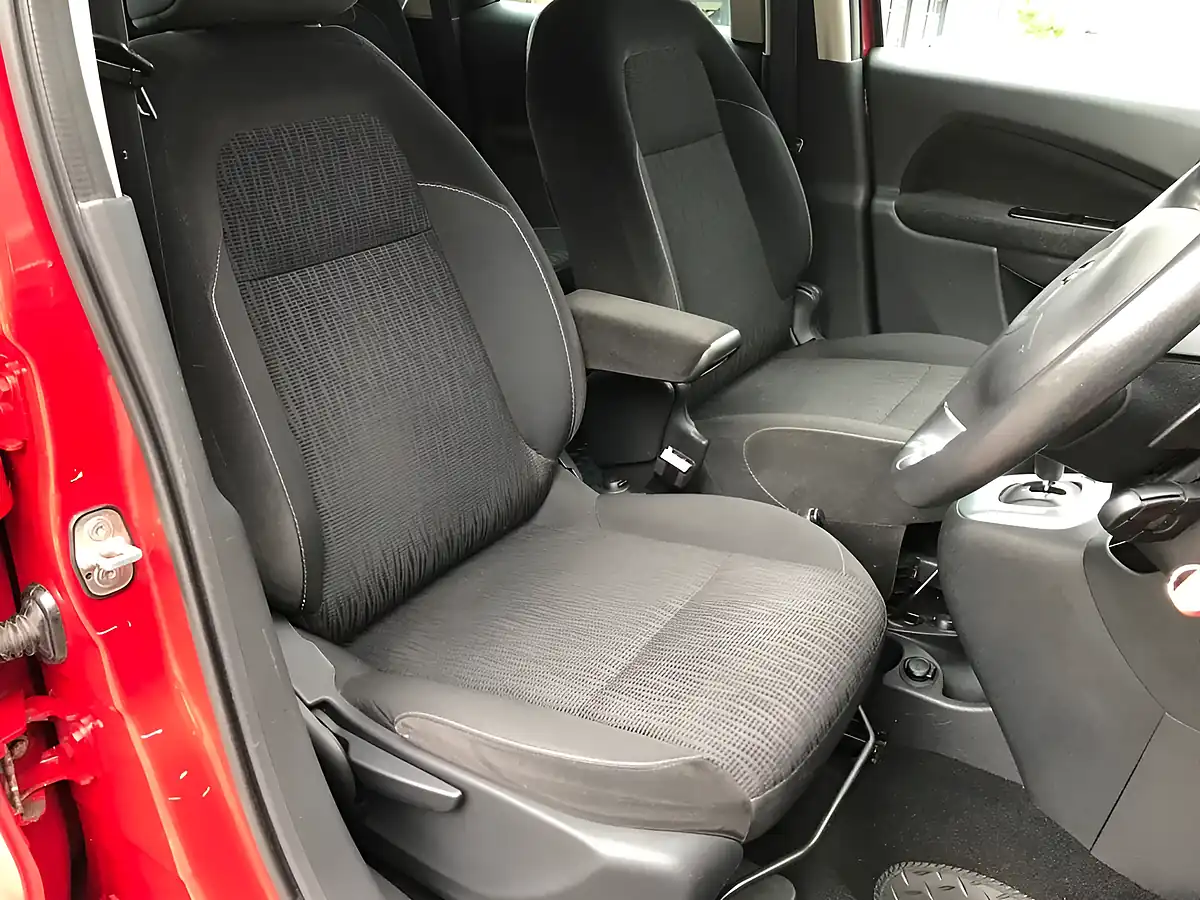 Used 2014 Citroen C3 Picasso Exclusive Ruby Red - Interior and Exterior details 9