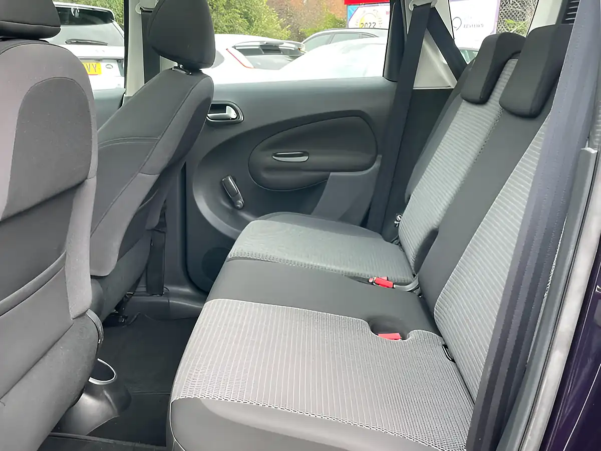 Used 2014 Citroen C3 Picasso Selection Blue - Interior and Exterior details 15