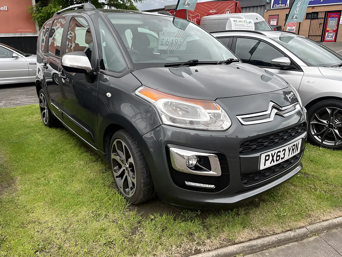 Used 2014 Citroen C3 Picasso Selection Grey - Front View