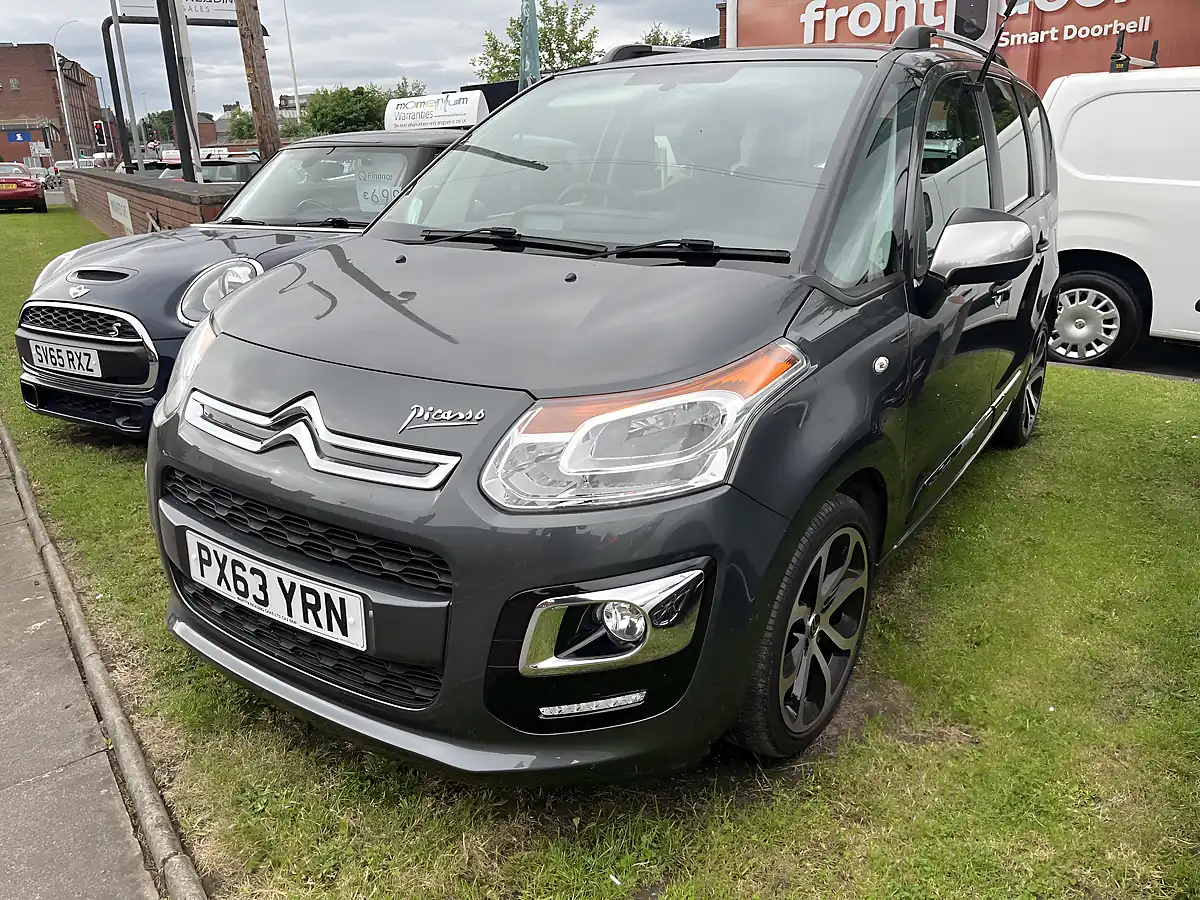 Used 2014 Citroen C3 Picasso Selection Grey - Interior and Exterior details 3