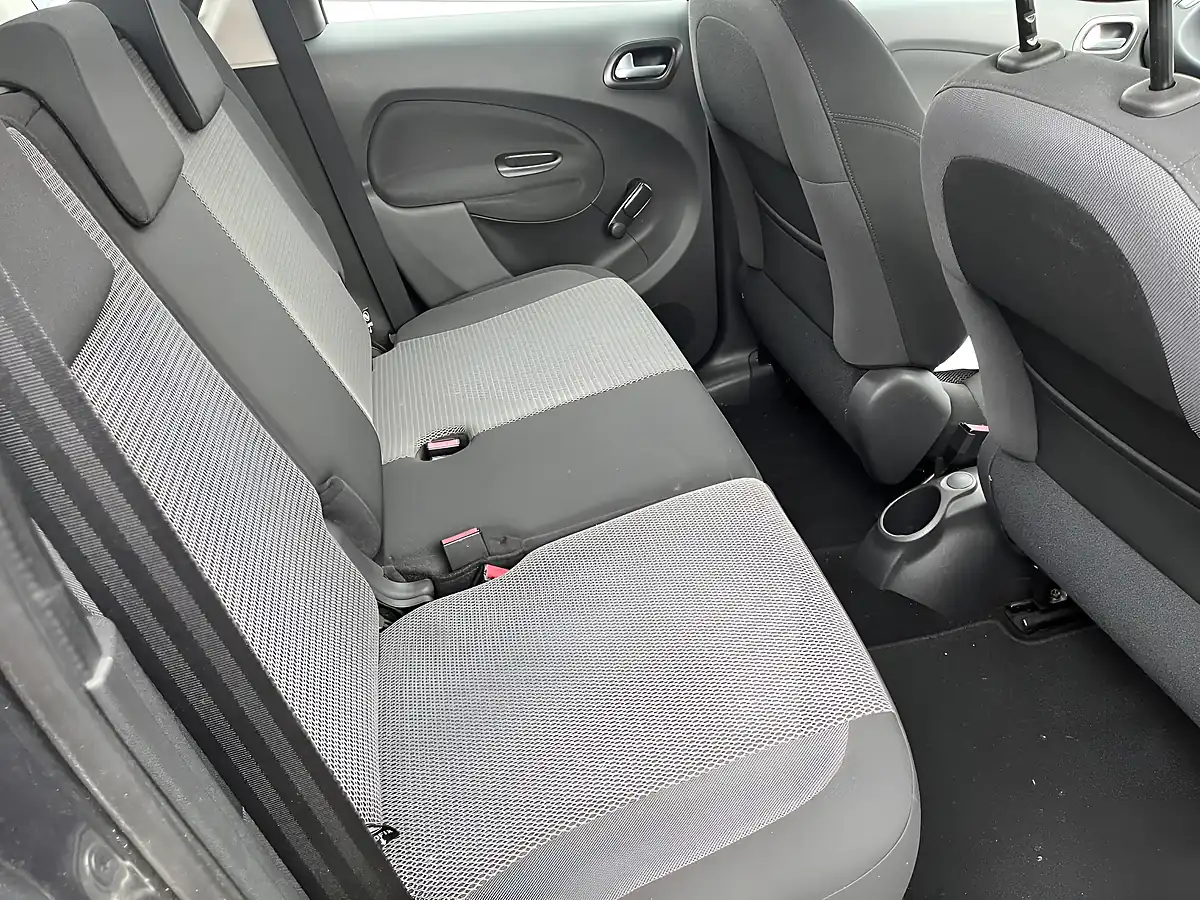 Used 2014 Citroen C3 Picasso Selection Grey - Interior and Exterior details 9