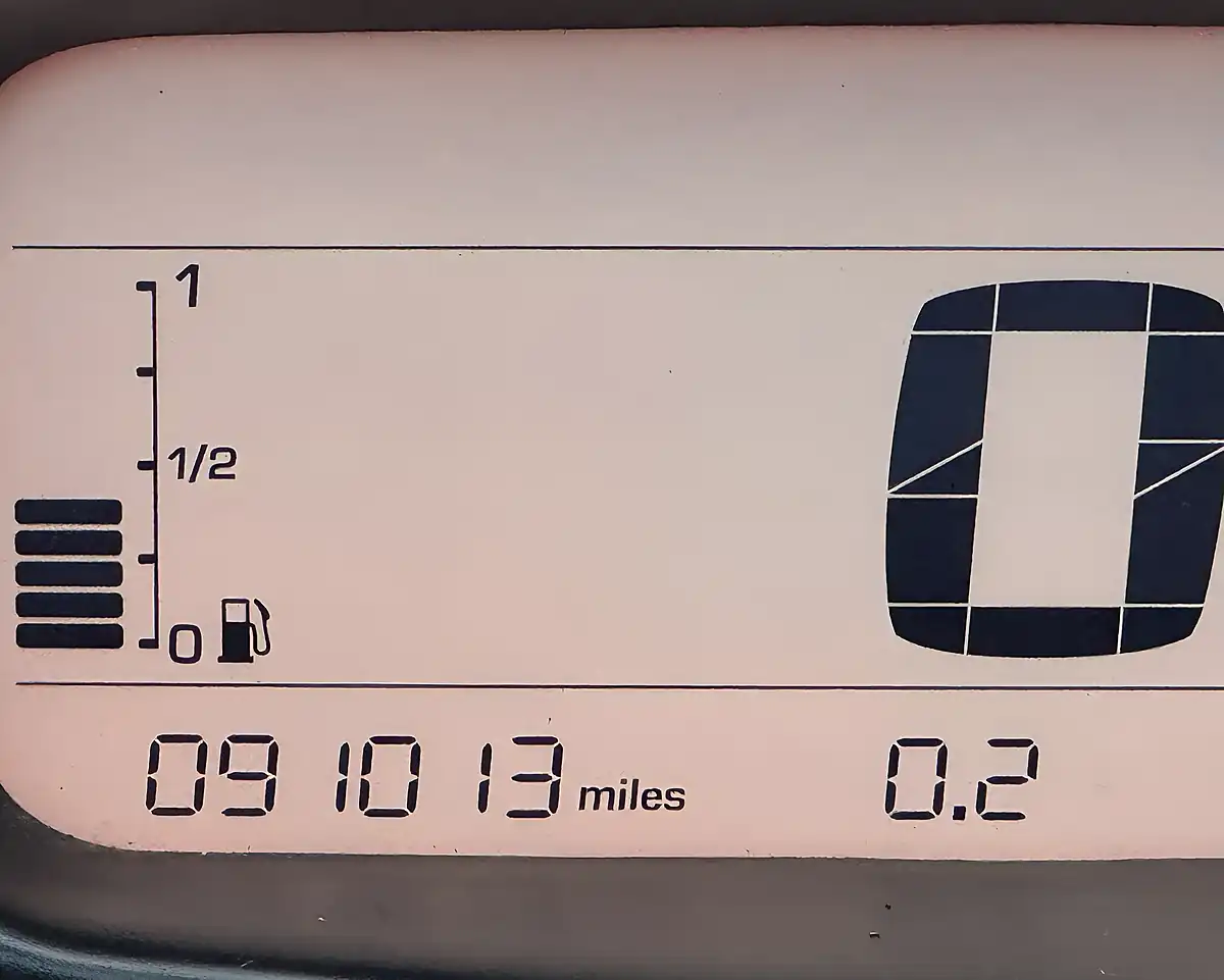 Used 2014 Citroen C3 Picasso Selection Grey - Interior and Exterior details 18