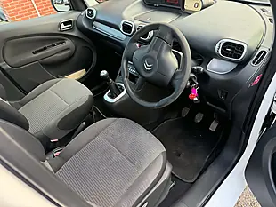 Used 2014 Citroen C3 Picasso Selection White - Interior and Exterior details 10