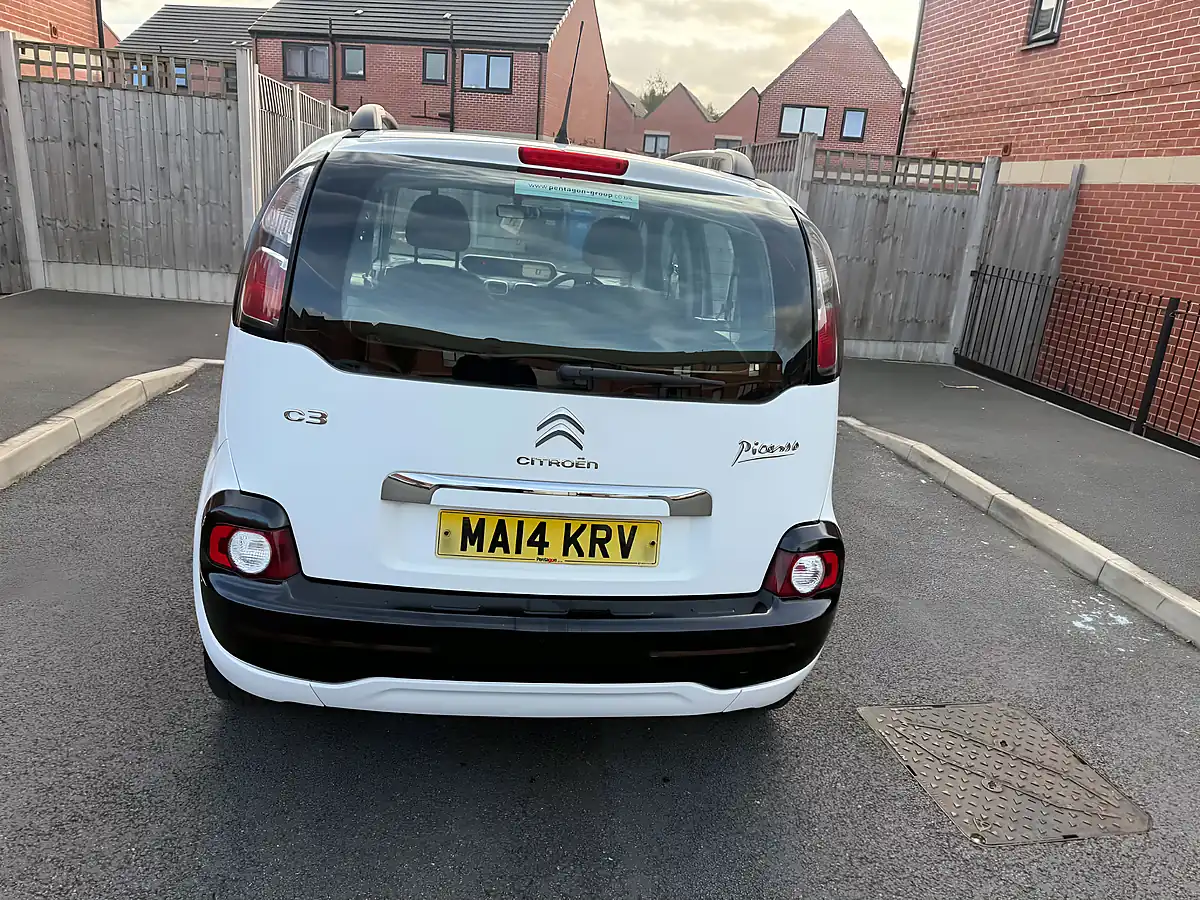 Used 2014 Citroen C3 Picasso Selection White - Interior and Exterior details 13