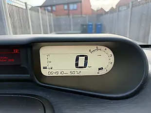 Used 2014 Citroen C3 Picasso Selection White - Interior and Exterior details 14