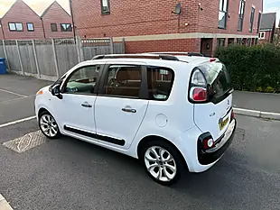 Used 2014 Citroen C3 Picasso Selection White - Interior and Exterior details 3