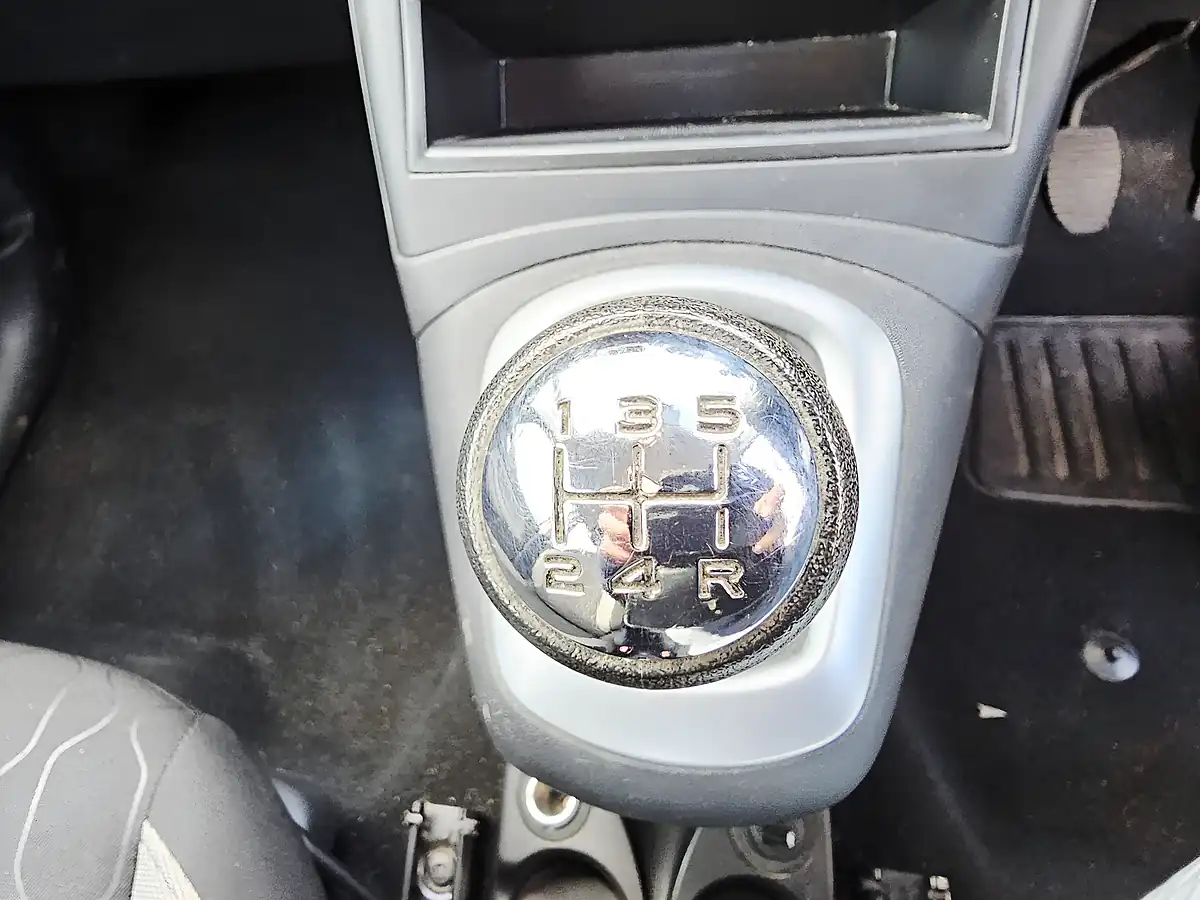 Used 2014 Citroen C3 Picasso Silver - Interior and Exterior details 10