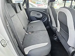 Used 2014 Citroen C3 Picasso Silver - Interior and Exterior details 8