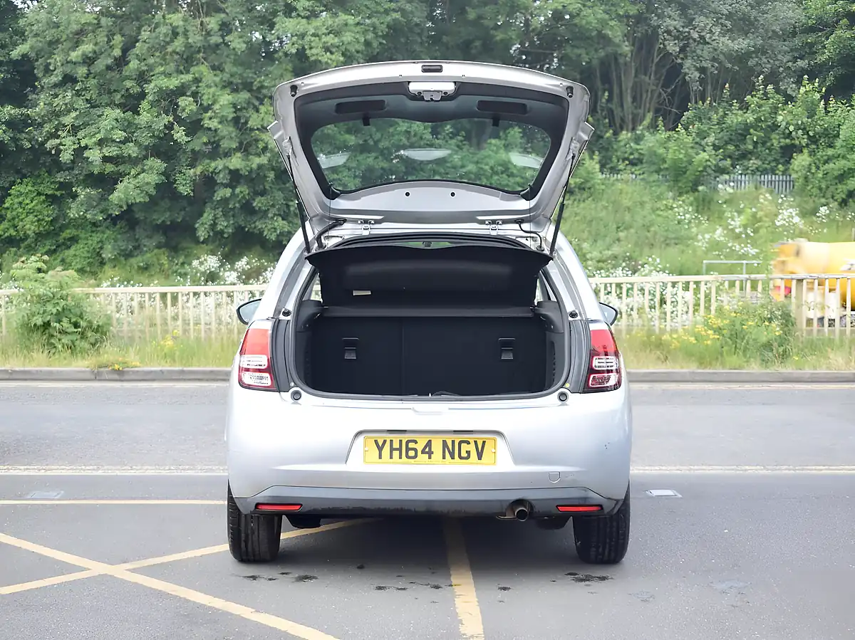 Used 2014 Citroen C3 Vtr+ Silver - Interior and Exterior details 7