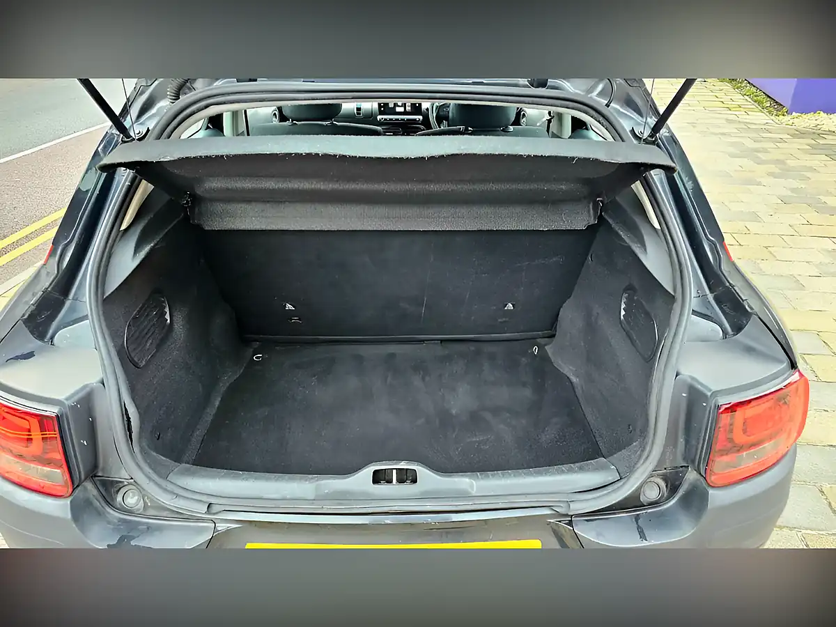 Used 2014 Citroen C4 Cactus Feel Black - Interior and Exterior details 14