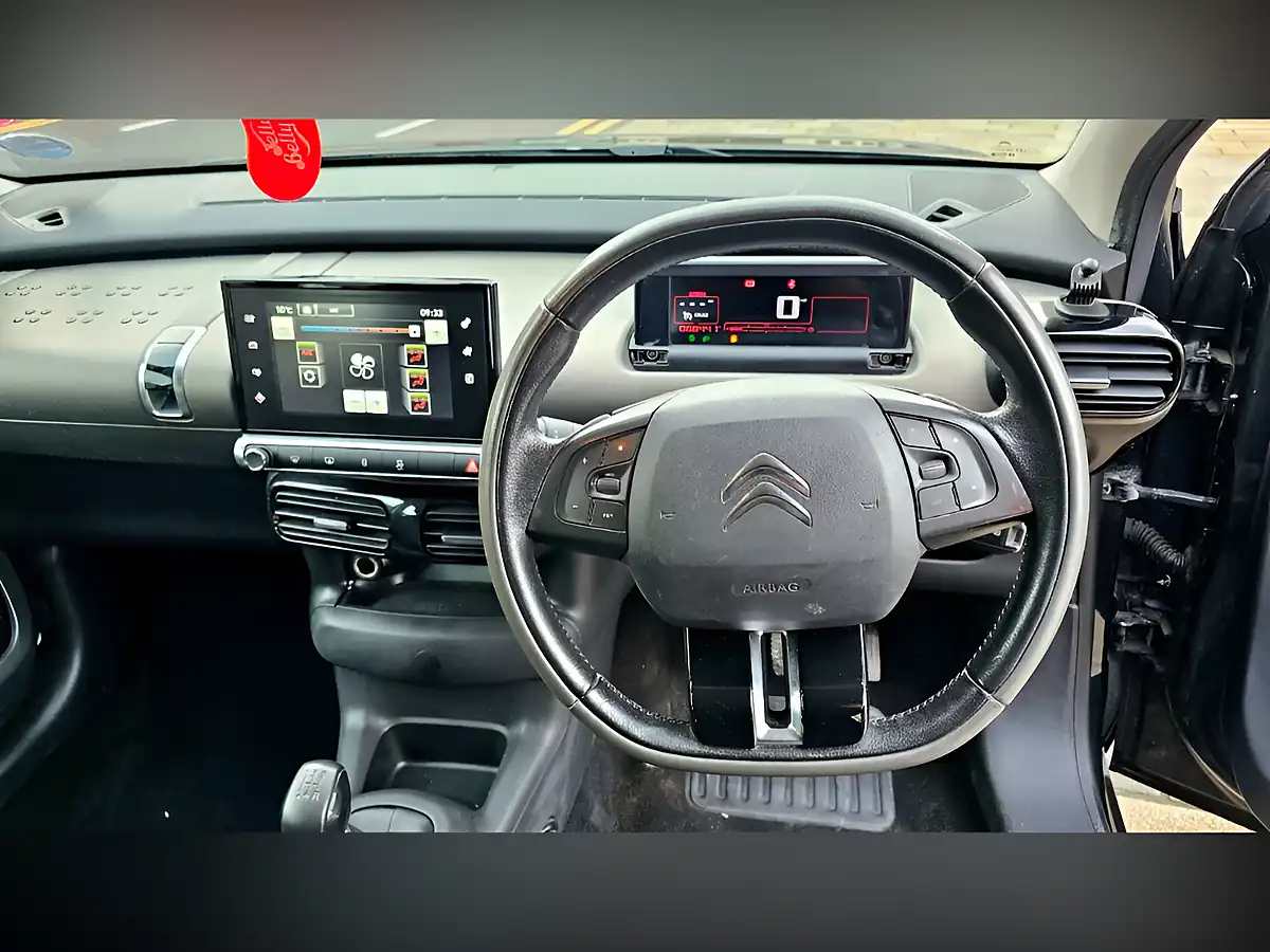 Used 2014 Citroen C4 Cactus Feel Black - Interior and Exterior details 16