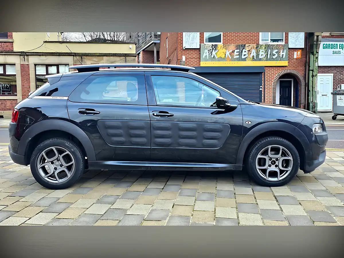 Used 2014 Citroen C4 Cactus Feel Black - Interior and Exterior details 2