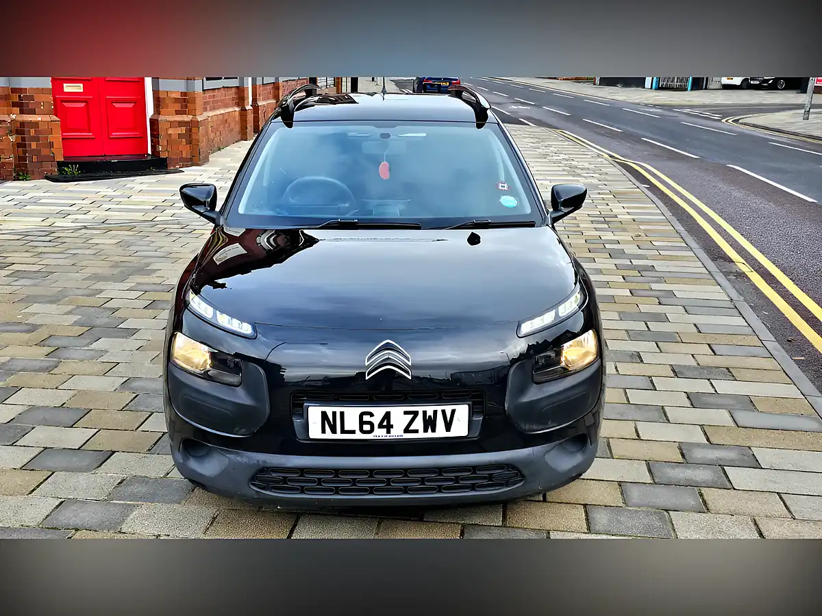Used 2014 Citroen C4 Cactus Feel Black - Interior and Exterior details 8