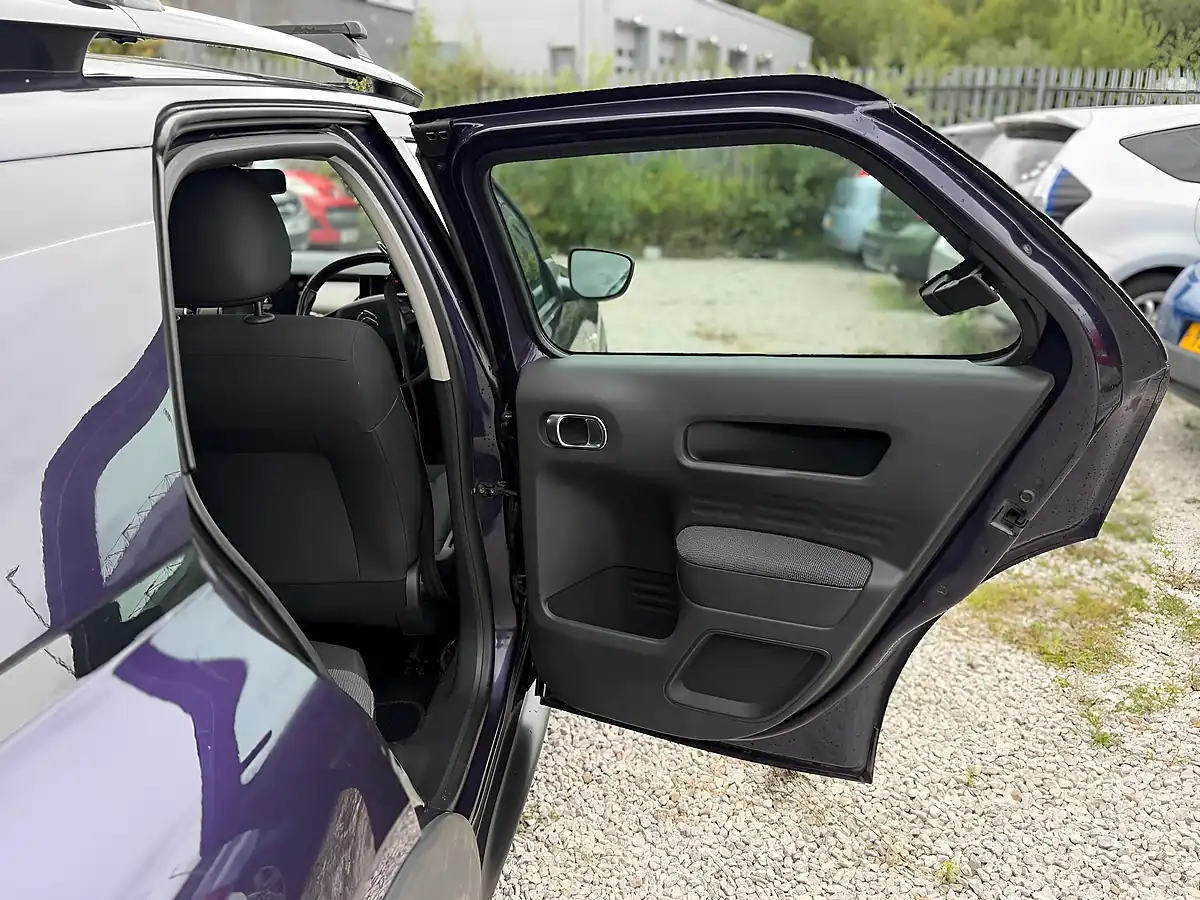 Used 2014 Citroen C4 Cactus Feel Purple - Interior and Exterior details 12