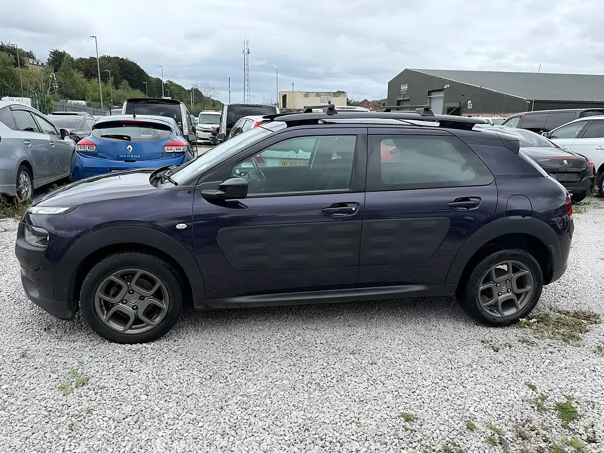 Used 2014 Citroen C4 Cactus Feel Purple - Interior and Exterior details 4