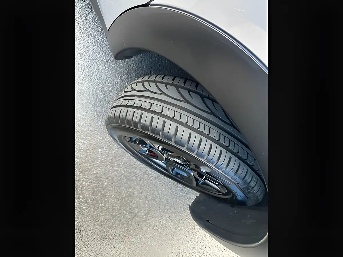 Used 2014 Citroen C4 Cactus Feel Silver - Interior and Exterior details 12