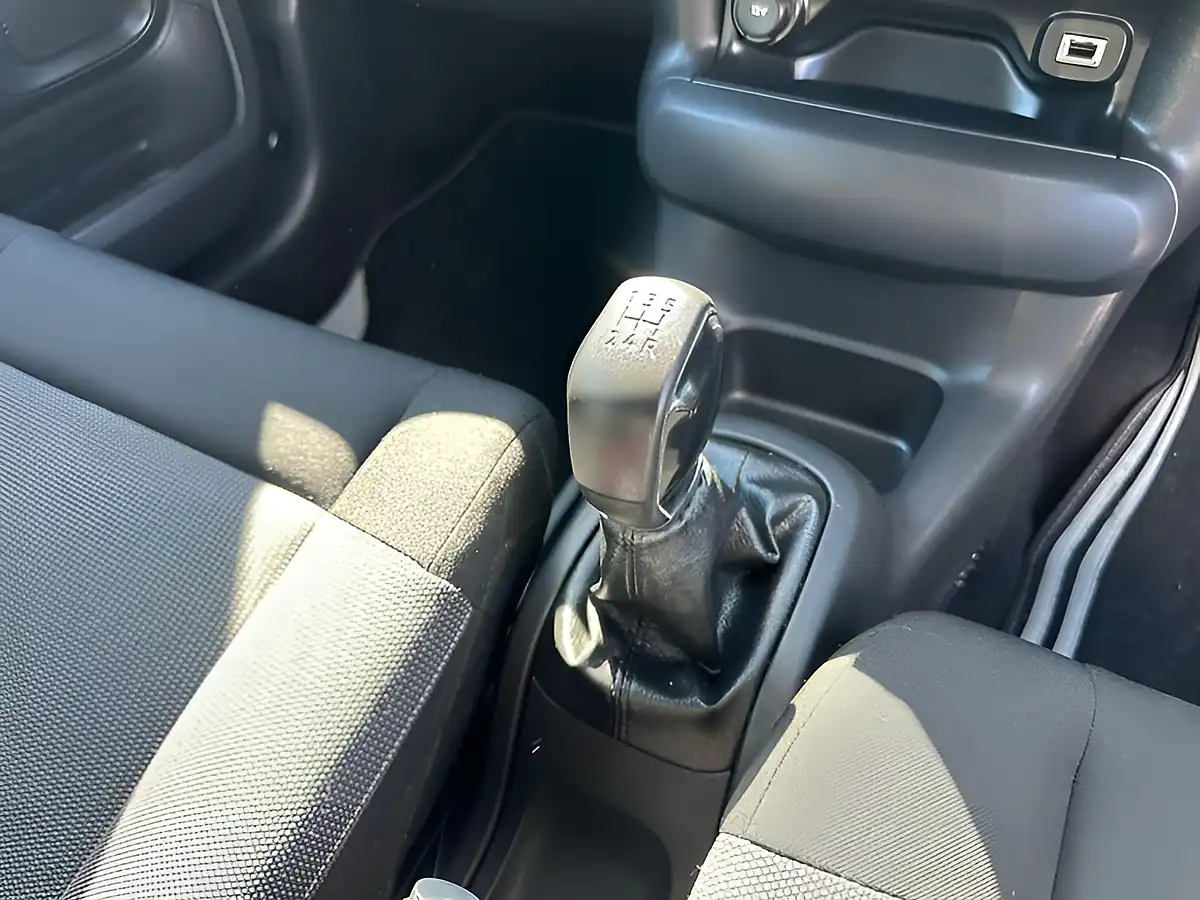Used 2014 Citroen C4 Cactus Feel Silver - Interior and Exterior details 15