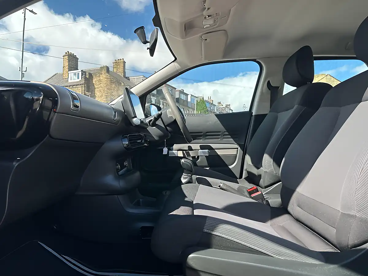 Used 2014 Citroen C4 Cactus Feel Silver - Interior and Exterior details 19