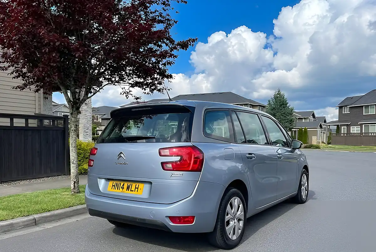 Used 2014 Citroen C4 Grand Picasso Vtr+ Air Blue - Interior and Exterior details 4