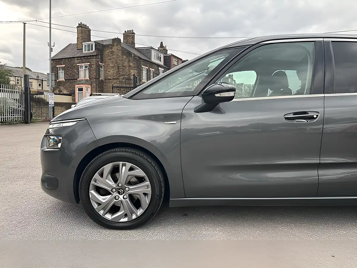 Used 2014 Citroen C4 Picasso Airdream Exclusive+ Grey - Interior and Exterior details 12