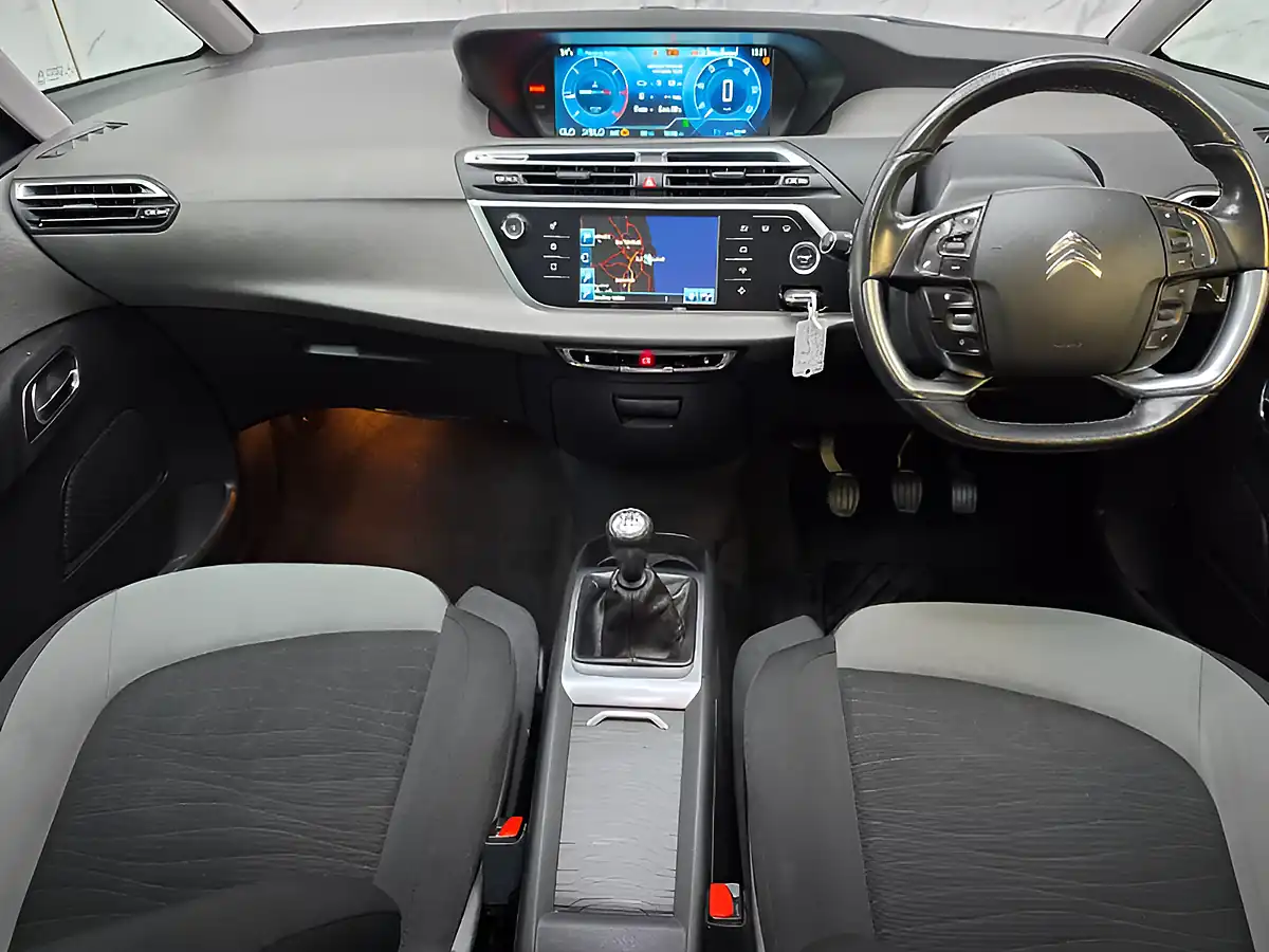 Used 2014 Citroen C4 Picasso Airdream Exclusive Red - Interior and Exterior details 11