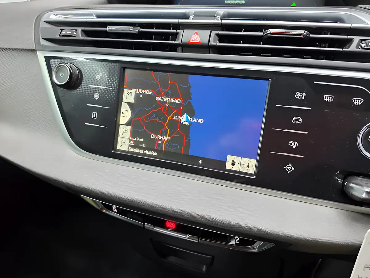 Used 2014 Citroen C4 Picasso Airdream Exclusive Red - Interior and Exterior details 13