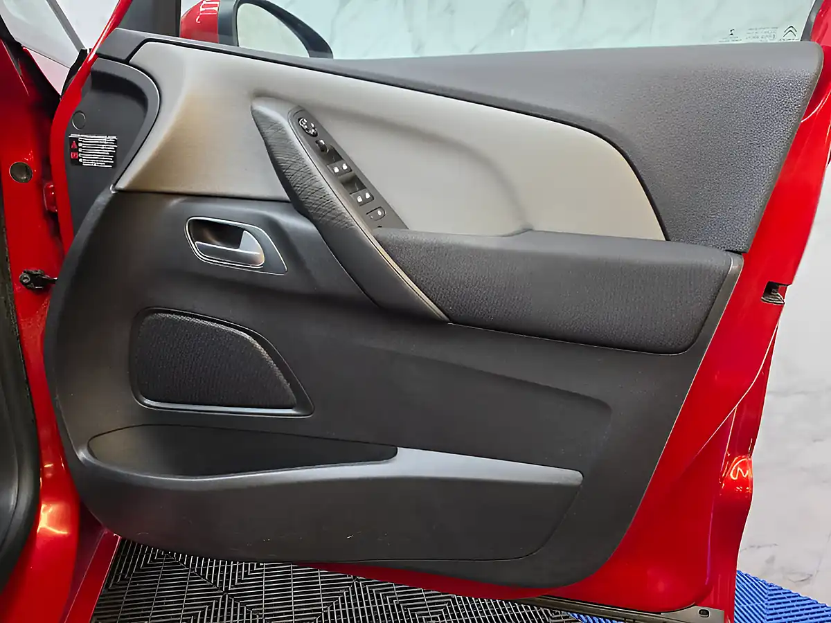 Used 2014 Citroen C4 Picasso Airdream Exclusive Red - Interior and Exterior details 17