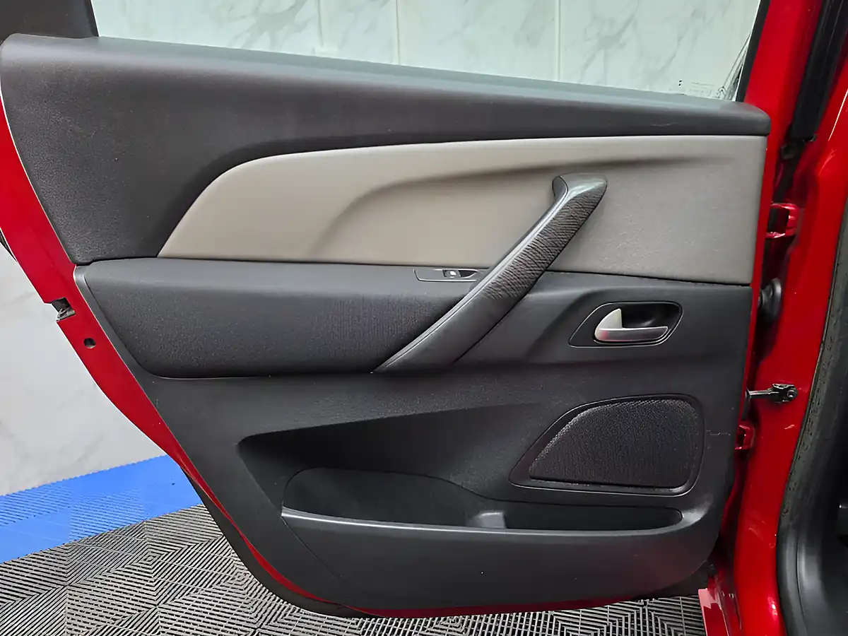 Used 2014 Citroen C4 Picasso Airdream Exclusive Red - Interior and Exterior details 19