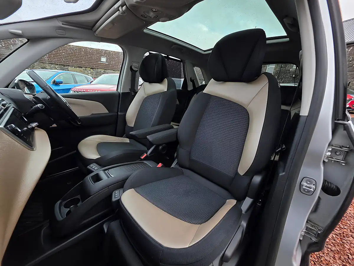 Used 2014 Citroen C4 Picasso Airdream Exclusive+ Silver - Interior and Exterior details 10